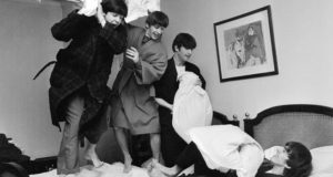 beatles-on-the-bed