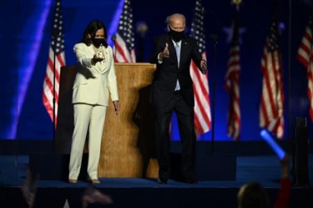 Um Biden empolgado e uma Kamala empoderada na bela festa da vitória democrata