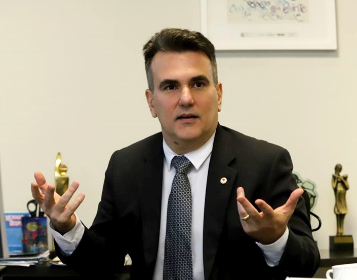 Sérgio Queiroz diz que redução da burocracia depende de reforma tributária