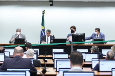Governador da Paraíba pede recursos para Centro de Convenções de Campina, ramal de Piancó e Porto de Cabedelo