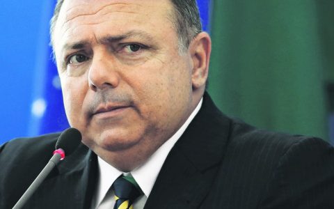 Pazzuelo diz que vírus "mais potente" está em João Pessoa e Bolsonaro sabota trabalho de ministro da Saúde