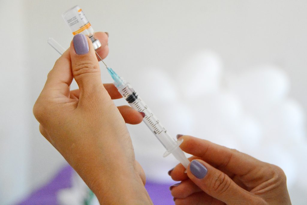 Governador da Paraíba apela para que prefeitos atualizem cadastro da vacinação contra covid-19