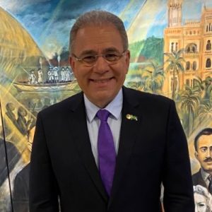 Bolsonaro confirma cardiologista paraibano Marcelo Queiroga como novo ministro da Saúde
