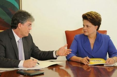 Ex-presidente Dilma e Ricardo Coutinho fazem 'live' juntos nesta terça-feira (30)