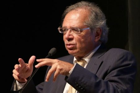 Deputado federal paraibano quer que Paulo Guedes explique gastos federais para 2021