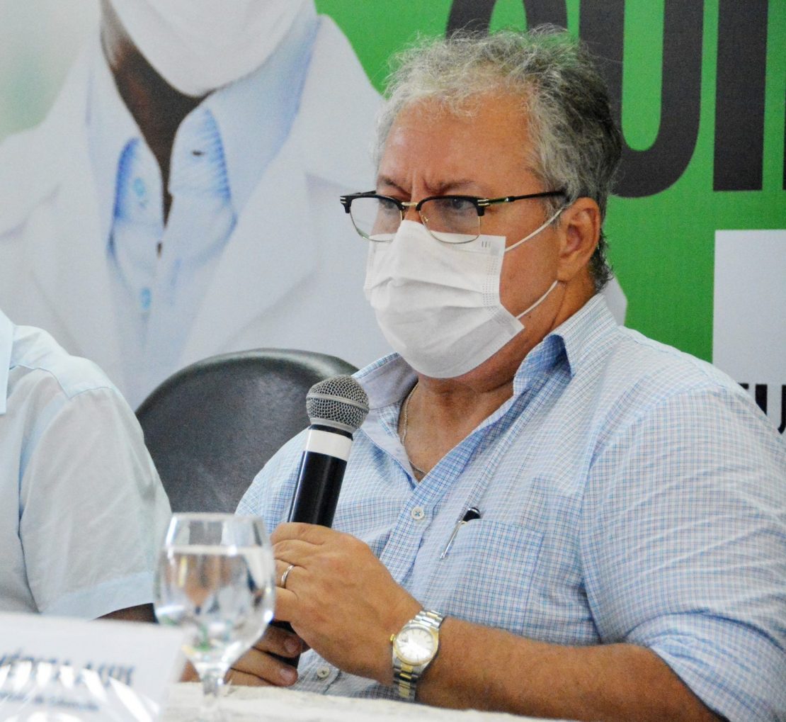 Insatisfeito com decisão judicial, Fábio Rocha quer reunião para defender o uso de segunda dose como primeira