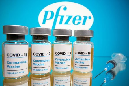 Intervalo entre doses da Pfizer reduzirá de três meses para 21 dias