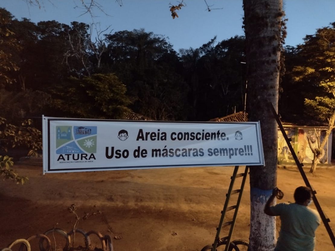 Prefeitura de Areia retira faixas educativas sobre Covid e gera polêmica com setor de turismo