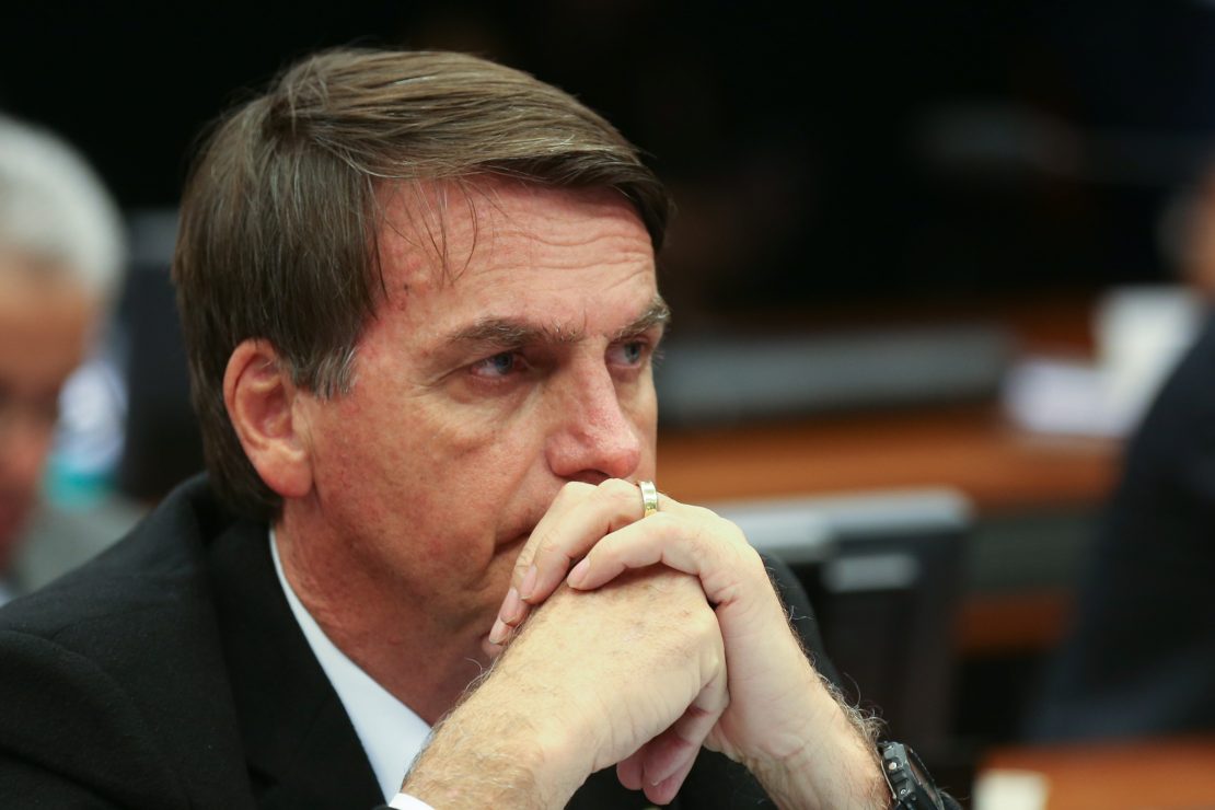 Bolsonaro faz exames para investigar soluços e cancela agenda com Pacheco, Lira e Fux