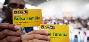 Governo paga Abono Natalino a 693 mil famílias do Bolsa Família na Paraíba; veja datas