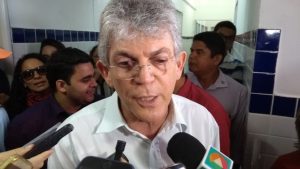 Justiça Eleitoral intima Ricardo Coutinho em ação contra Jacó Maciel