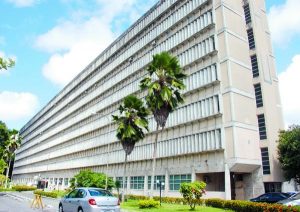 Hospital Lauro Wanderley suspende atendimentos ambulatoriais