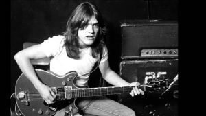 Morre aos 64 anos Malcolm Young, guitarrista do AC/DC