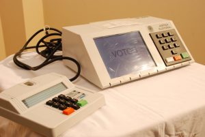 Quatro urnas eletrônicas dão problema no 2º turno das eleições em João Pessoa