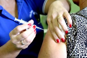 Vacinação contra gripe começa com foco em quase 1,2 milhão de pessoas na Paraíba