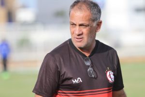 Técnico do Campinense compara time com o Corinthians