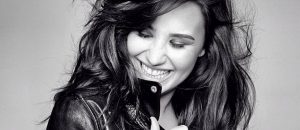 Demi Lovato é internada após sofrer overdose