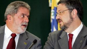 PGR denuncia Lula, Gleisi, Palocci e mais três por corrupção e lavagem de dinheiro