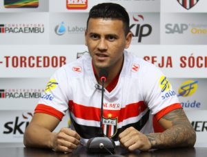 Botafogo-PB anuncia contratação do atacante Alex Gonçalves