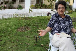 Maria Valéria Rezende e Roberto Menezes lançam ‘Conversa de Jardim’
