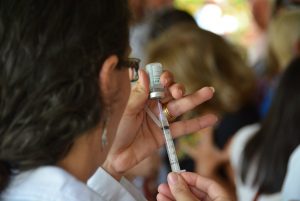 Presos e profissionais de segurança têm mais baixa cobertura da vacina contra gripe na PB