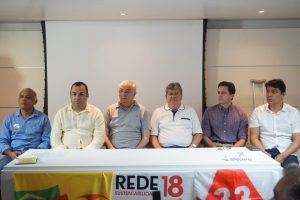 João Azevedo diz que chapa da oposição foi escolhida numa sala de jantar