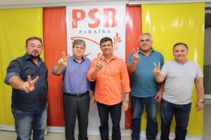 Prefeito de Cabedelo assume apoio a João Azevedo e Manoel Junior