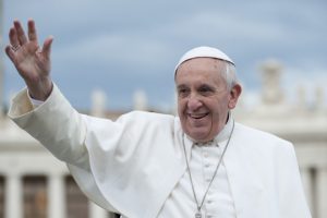 Em novo decreto, Papa Francisco amplia funções das mulheres na Igreja