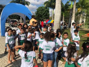 Alunos de escolas públicas participam de ações de lazer e saúde no Parque da Criança