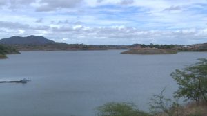 Aesa reduz em 85% a vazão da água do Açude Boqueirão para Acauã