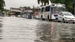 Em 12 horas, João Pessoa registra mais chuva do que em todo o mês de janeiro