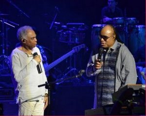 Silvio Osias: “Já viram Gilberto Gil e Stevie Wonder fazendo Desafinado?”