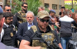 Lula retorna ao Paraná após participar de velório do neto em São Paulo