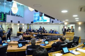 Está aberta a “janela partidária” e pelo menos 30% dos deputados estaduais da Paraíba trocarão de legenda
