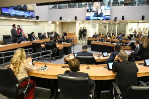 Janela partidária entra na reta final com ‘debandada pragmática’ de deputados
