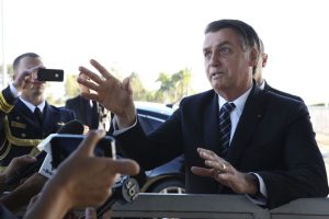 Bolsonaro deve participar da entrega do Aluízio Campos dia 11, diz Romero