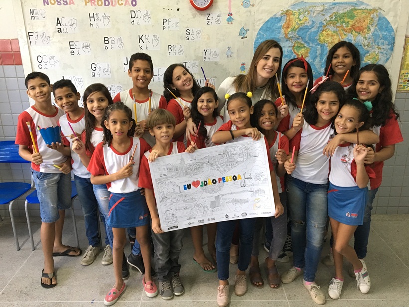 Blitz do 'Vamos Colorir' visita escola municipal em João Pessoa; veja como  participar