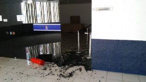 Reitoria da UFPB é depredada após ato contra morte de estudante