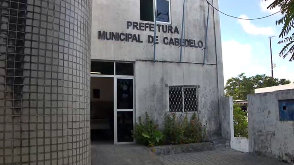 Mais de 9 mil candidatos fazem as provas do concurso da prefeitura de Cabedelo neste domingo (28)