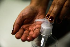 Álcool em gel passa a ser item da cesta básica durante a pandemia na Paraíba