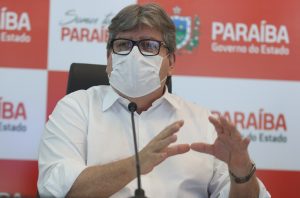 João Azevêdo anuncia 120 novos leitos para Covid-19 e três milhões de seringas