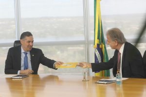 TSE recebe lista de gestores com 576 contas irregulares na Paraíba; confira a lista