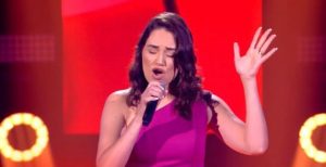 Paraibana Adma Andrade vence batalha e segue na disputa no The Voice Brasil