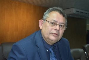 Ex-vereador de CG, Pimentel Filho recebe alta após 41 dias internado com Covid-19