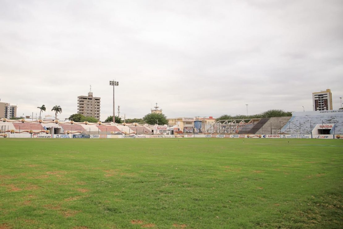 Valberto Lira revela que estádios do Campeonato Paraibano estão com laudos desatualizados