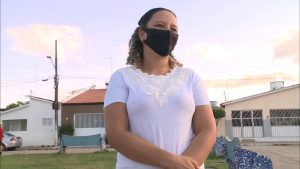 Mulher é presa por estelionato após mentir sobre bolsa encontrada com R$ 47 mil