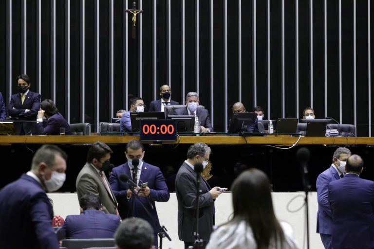 Câmara derruba veto e retoma fundo eleitoral de R$ 5,7 bilhões. Veja como votaram os paraibanos