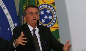 Bolsonaro na Paraíba: presidente visita canal do Eixo Norte da Transposição do São Francisco