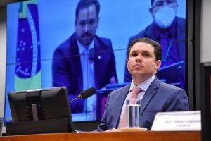 Hugo defende candidatura de João Azevêdo ao Senado em 2026