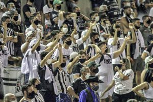 Novo decreto em João Pessoa amplia para 50% capacidade de público em estádios de futebol